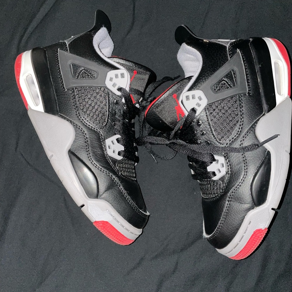 Jordan 4 Retro Black and Red Kids Sneakers Size 5